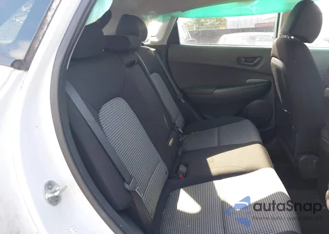 2018 Hyundai Kona Sel z USA, uszkodzony, nr VIN KM8K22AA9JU069720